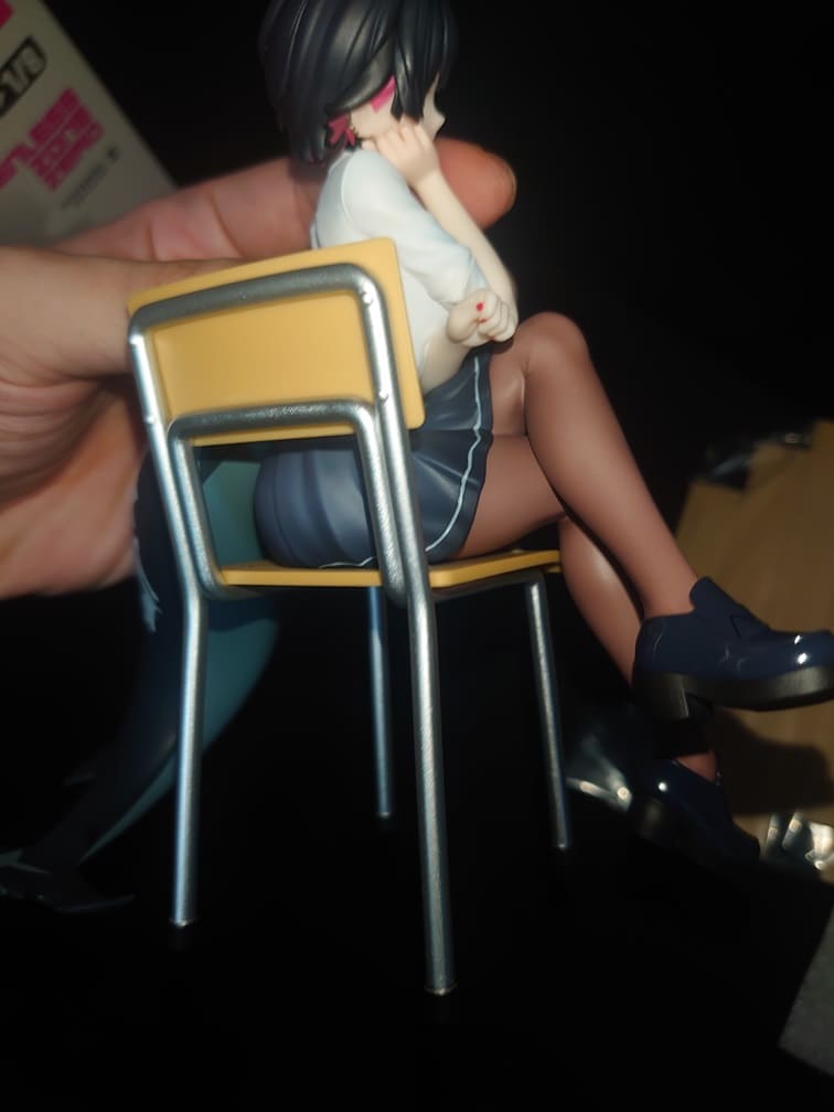エレン　椅子　でき